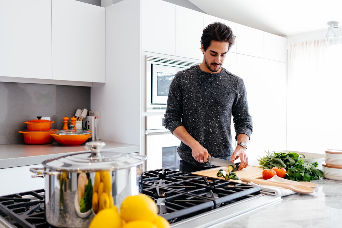 Nutritious meal preparation for men over 40